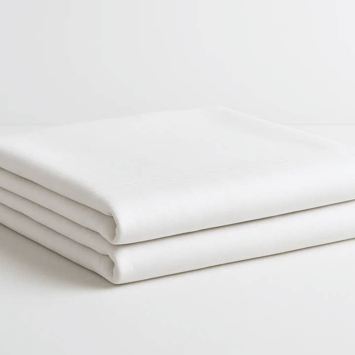 Sval och krispigt platt lakan i vitt (ekologisk bomull) för wholesale av Ethical Bedding