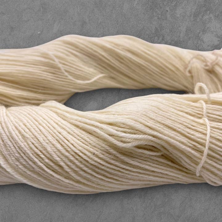 Rooster Undyed Yarns - Wholesale Yarn - Undyed Yarn: SW Bluefaced/Corriedale 4 Ply Knitting Yarn3