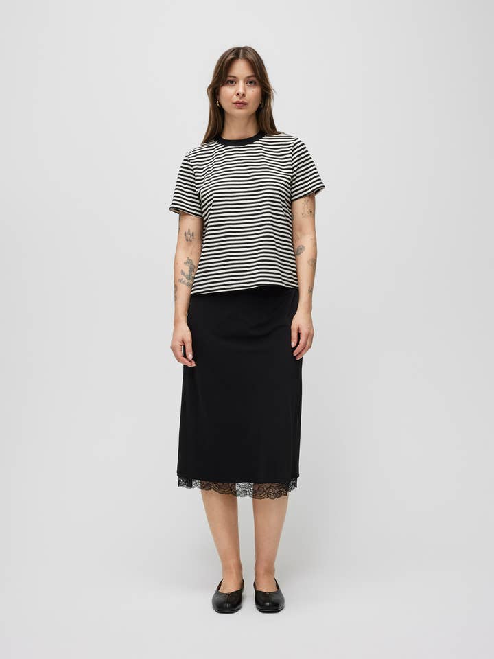 The Billie Top | Striped T-Shirt with Contrast Neckband for wholesale by All Row