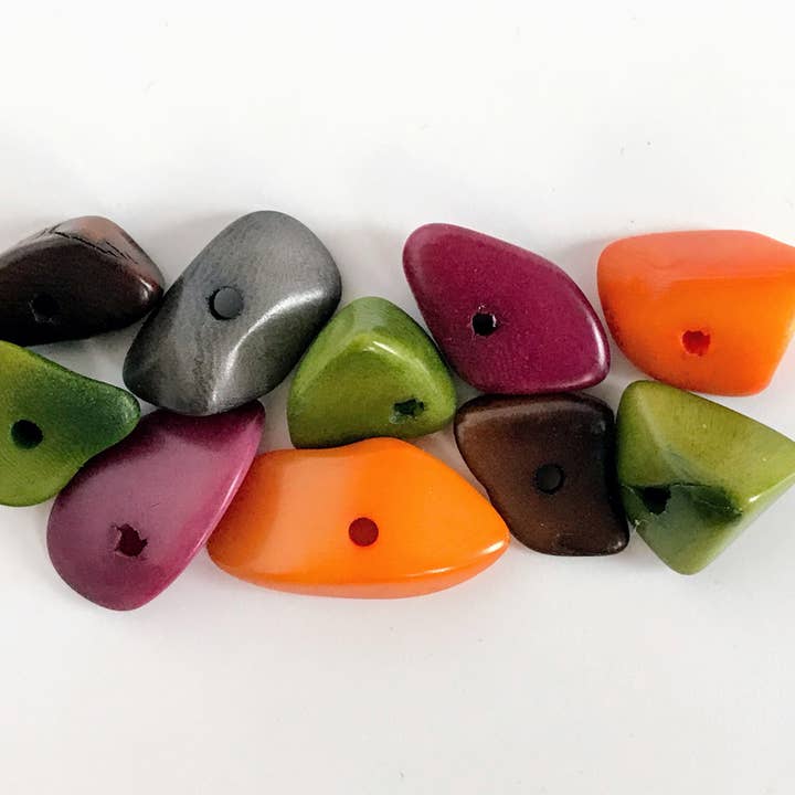 Belart Fair Trade - Wholesale Pendant/charm necklace - Tagua Ojete and Slice Chia Necklace7
