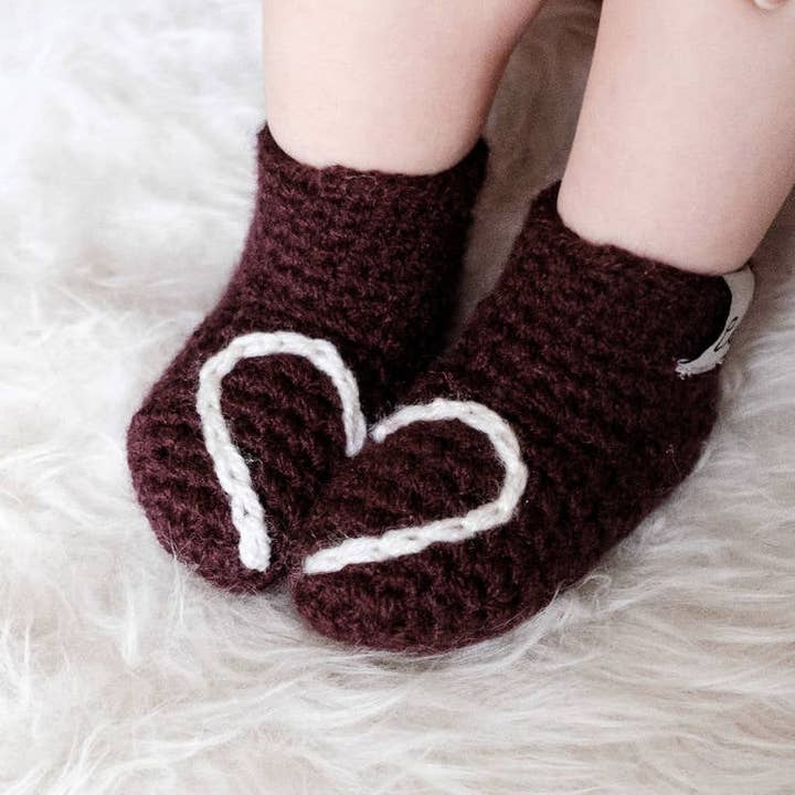 EKA – wholesale Stövletter – Baby – Handgjorda virkade hjärta baby tossor