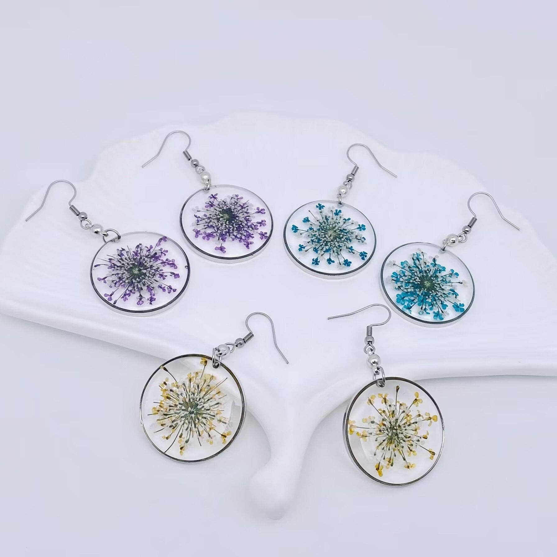 Mio Queena - Wholesale Dangle Earrings - Queen Anne's Lace Round Pendant Dried Flowers Earrings - PDF2