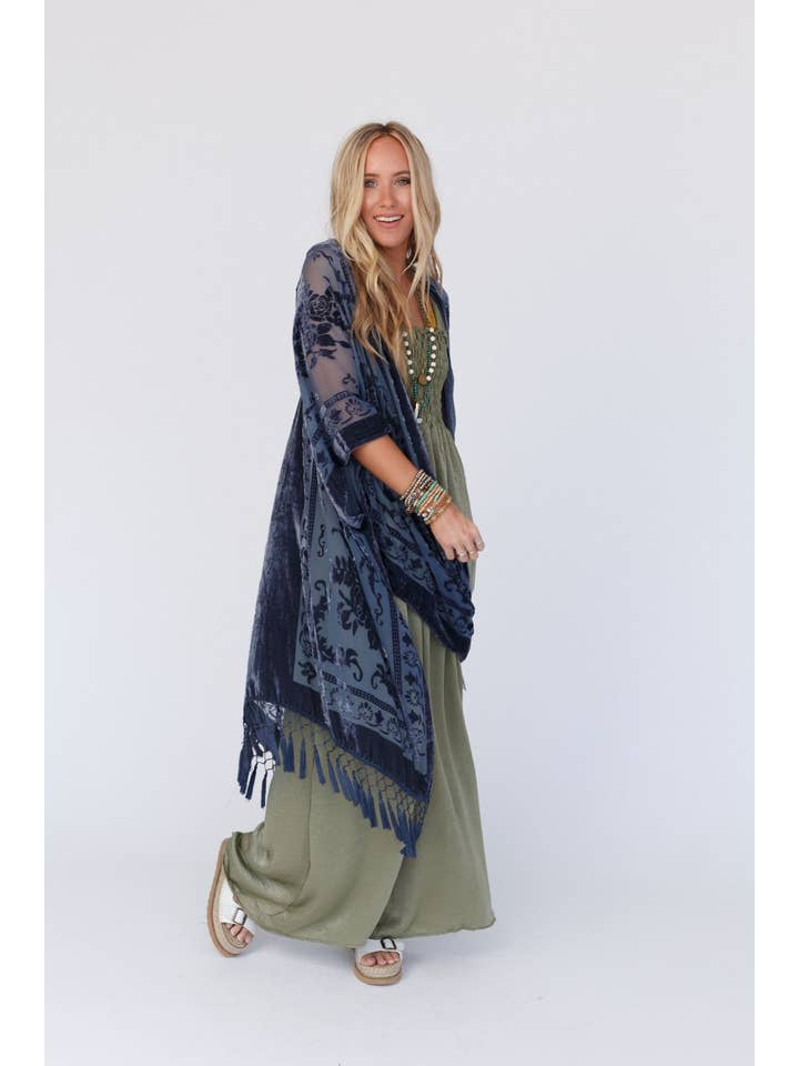 Three Bird Nest - Wholesale Kimono - Women's - Crushin' On You Velvet Kimono - Navy Blue