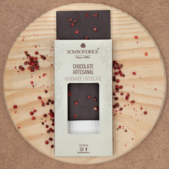Mørk Chokolade 70% med Pink Peber for engroshandel hos Bombondrice Chocolates