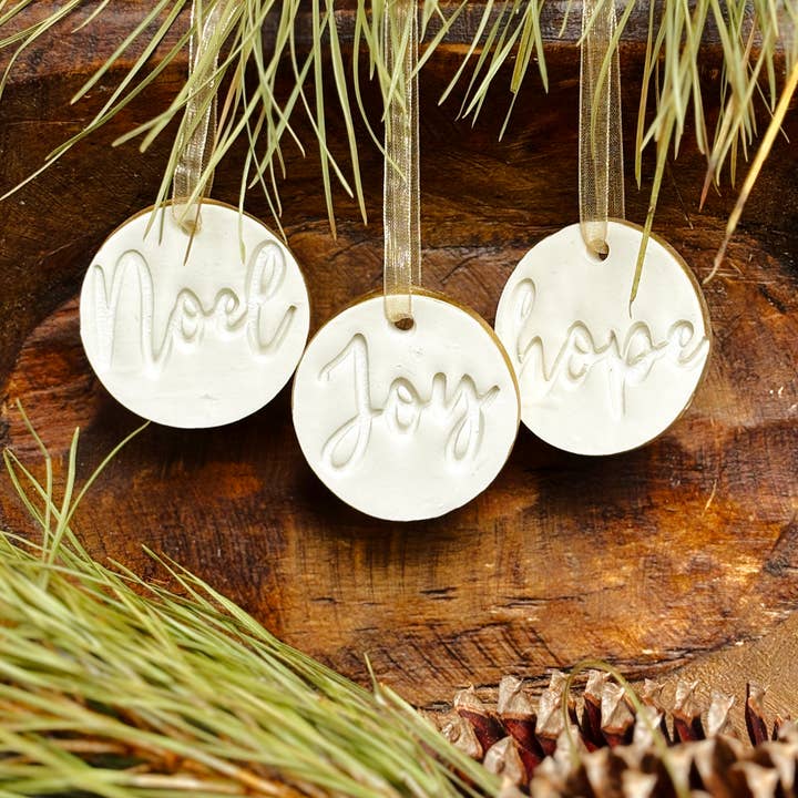 ShopWell - Wholesale Ornament Set - Hope, Joy, and Noel Ornaments3