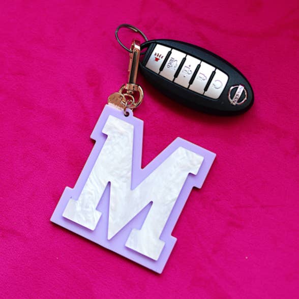 Jadelynn Brooke - Wholesale Keychain - Unisex - Acrylic Letter Keychains - (Lilac/Pearl) 19 ASSORTED Units0