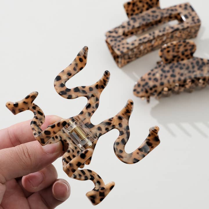 Wild Leopard Large | Assorted Large Claw Clips for wholesale on Faire8