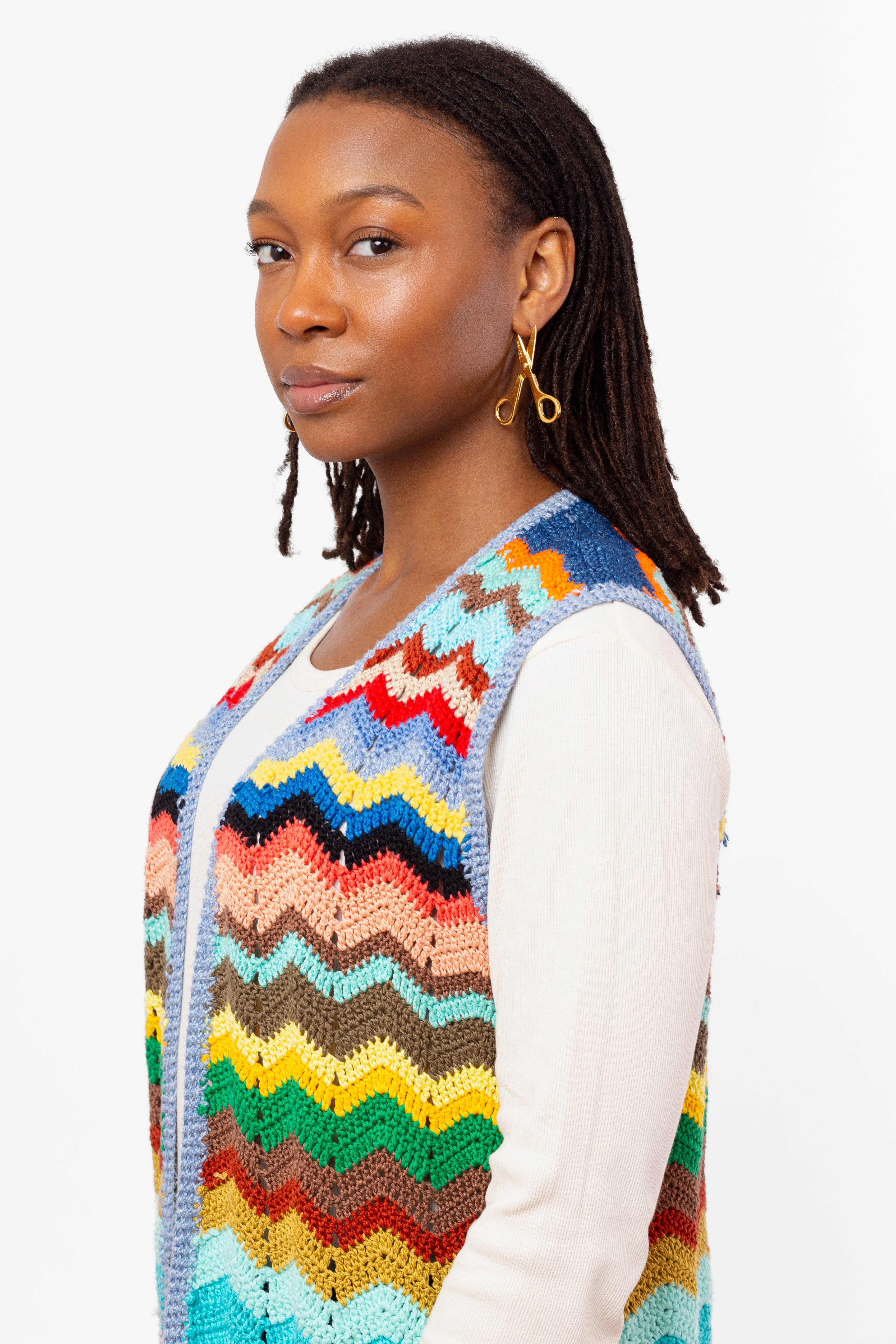 Coco Clem - Wholesale Hoop Earrings - Scissor Earrings in Gold3