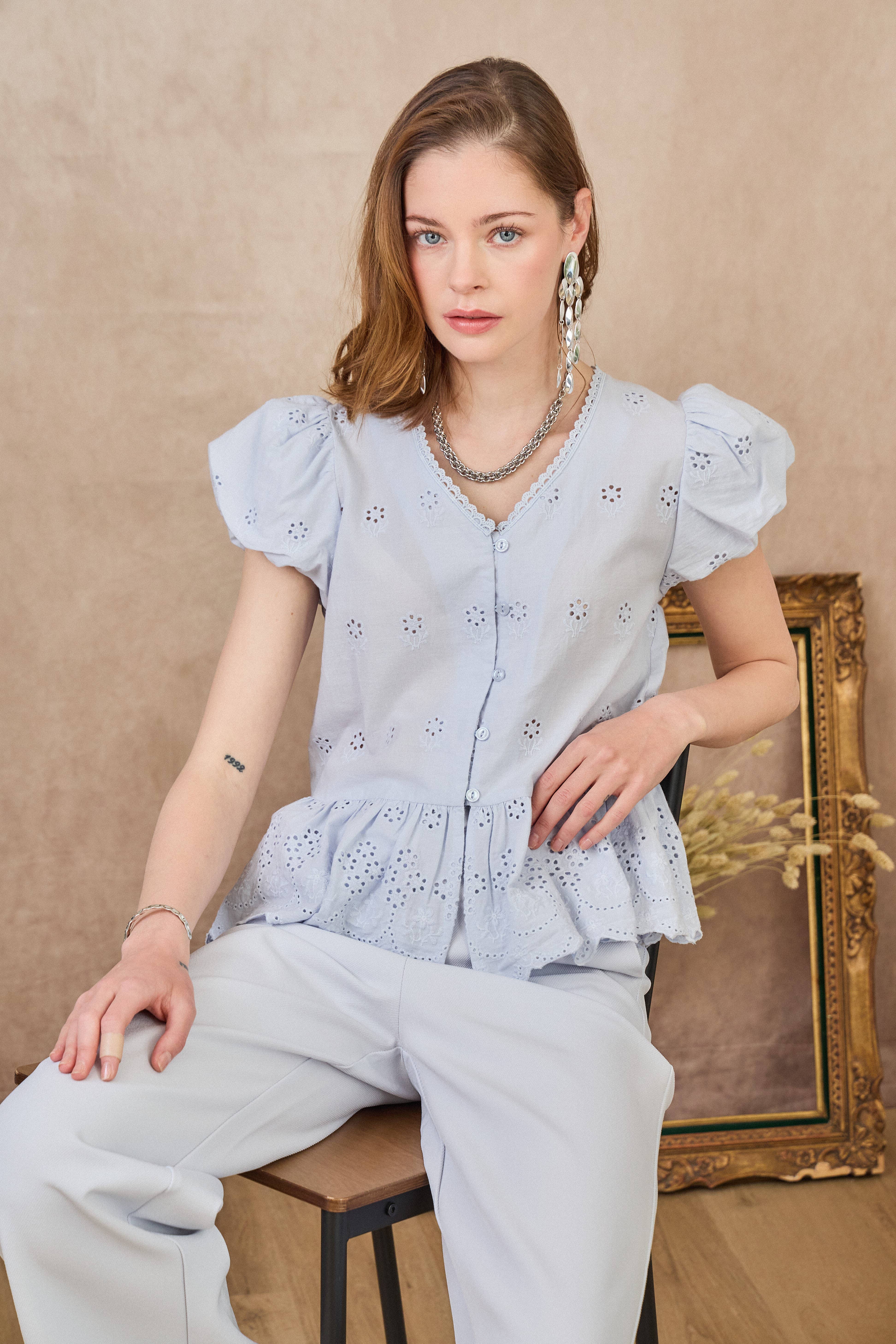 LULUMARY - Wholesale Button Down Shirt - Women's - Embroidered shirt CH36412