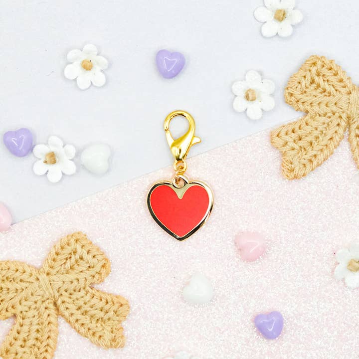 Pendentif Cœur Rouge - Collection Charm-ing for wholesale by Sparkles in the Wild