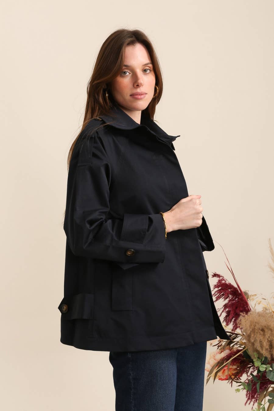 Attrait Paris - Vendita all'ingrosso Trench - Donna - Trench coat corto con bottoni invisibili13