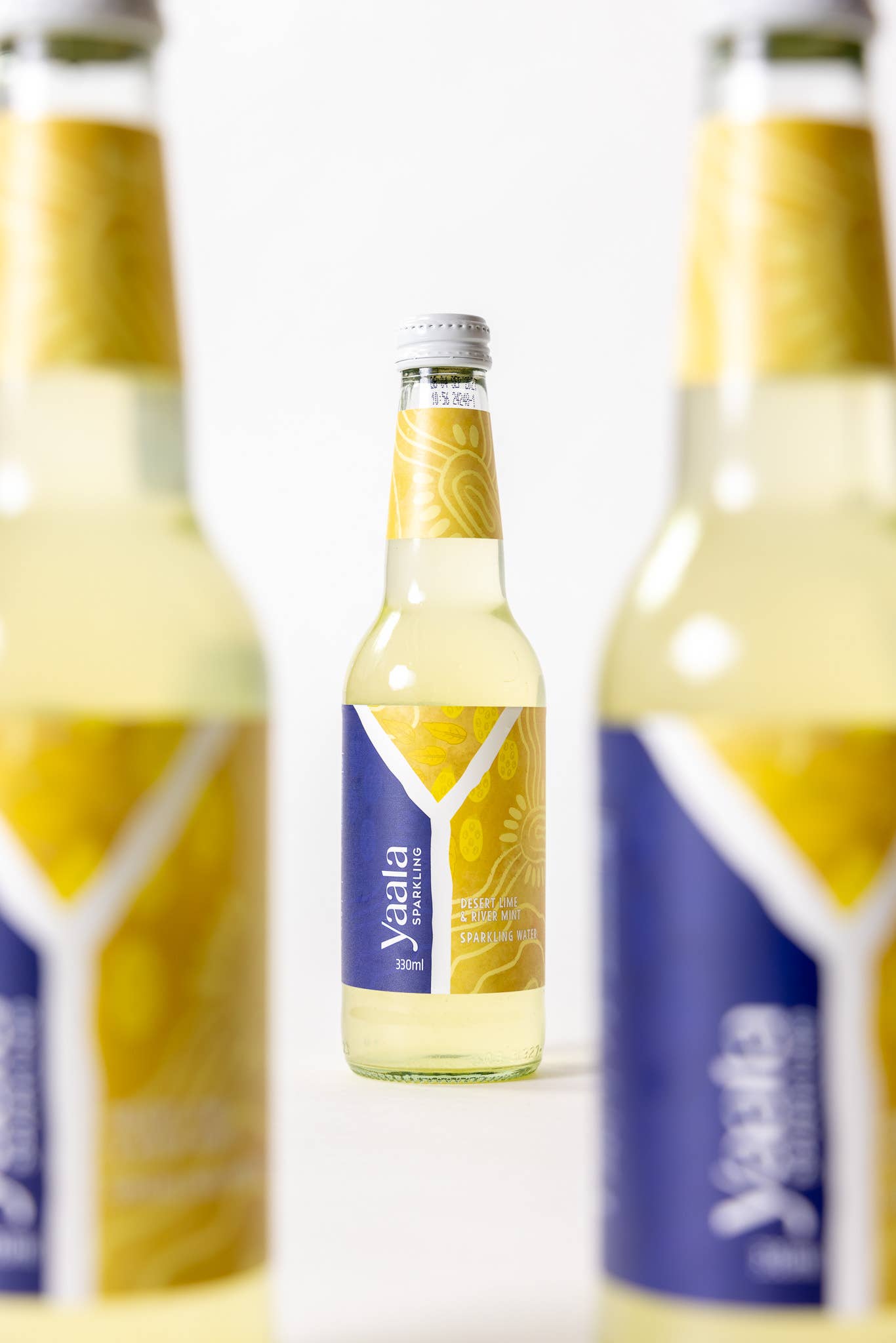 Yaala Sparkling - Wholesale Sparkling water - Desert Lime & River Mint Sparkling Water1