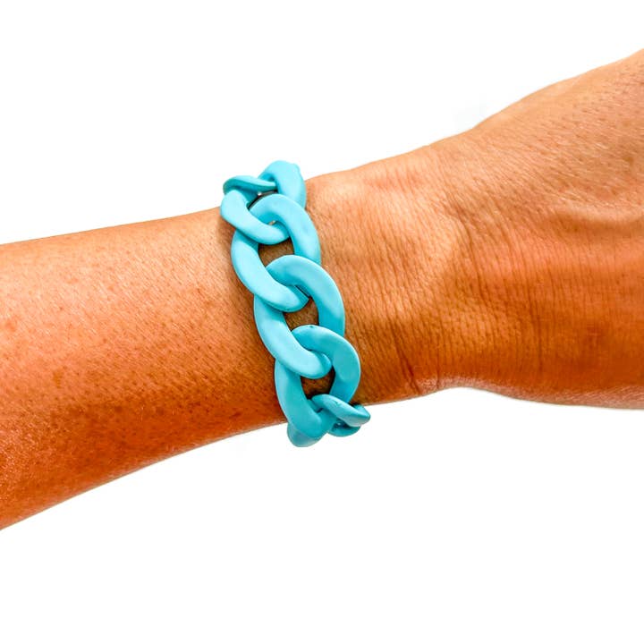 Bracciale a maglie grosse in acrilico blu cielo opaco #59 per la vendita all'ingrosso da parte di Savvy Bling