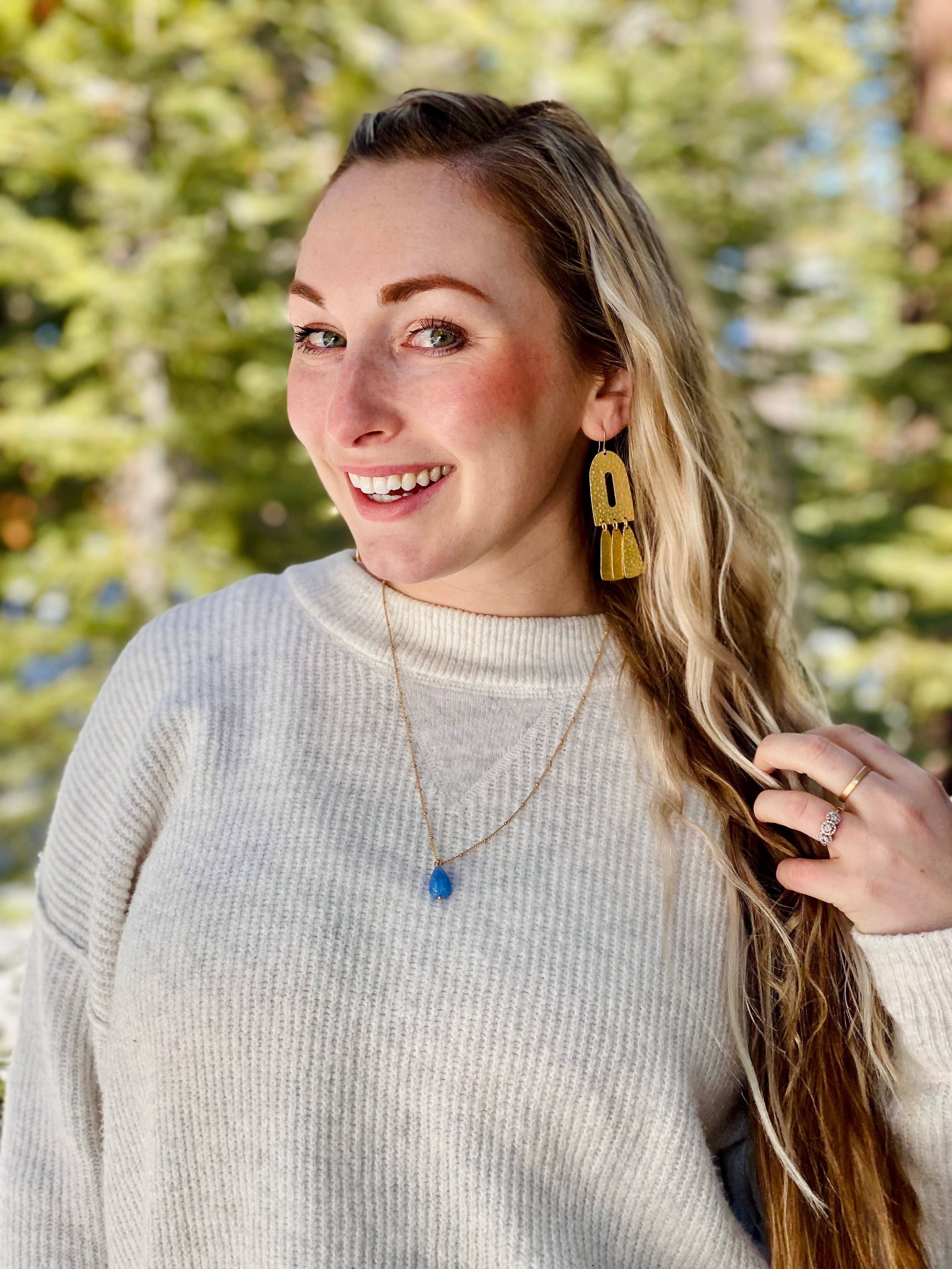 Moxie Collective (formerly Atonement Design) – Großhandel Ohrhänger – Ohrringe mit gehämmerten Messingfransen1