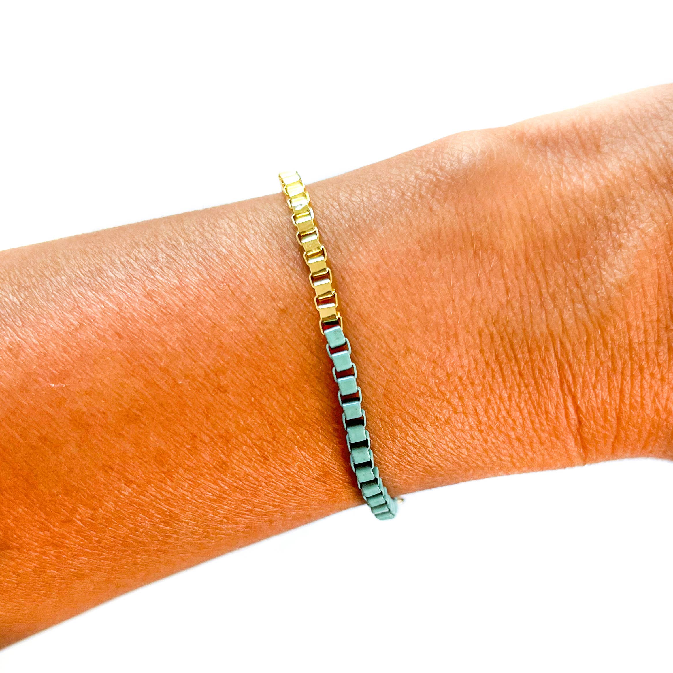 Savvy Bling - Wholesale Link & Chain Bracelet - Colored enamel Box chain link bracelet15