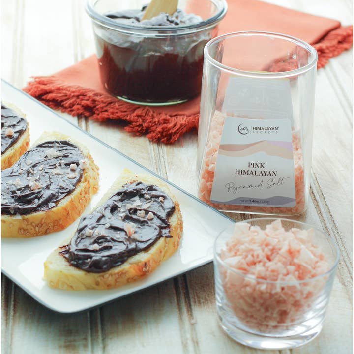 Himalayan Secrets - Wholesale Salt - Pink Himalayan Pyramid Flake Salt - 155g Glass Jar5