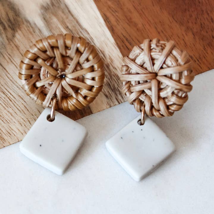 Pendientes Essie para venta al por mayor de Hippo Kiss Creations