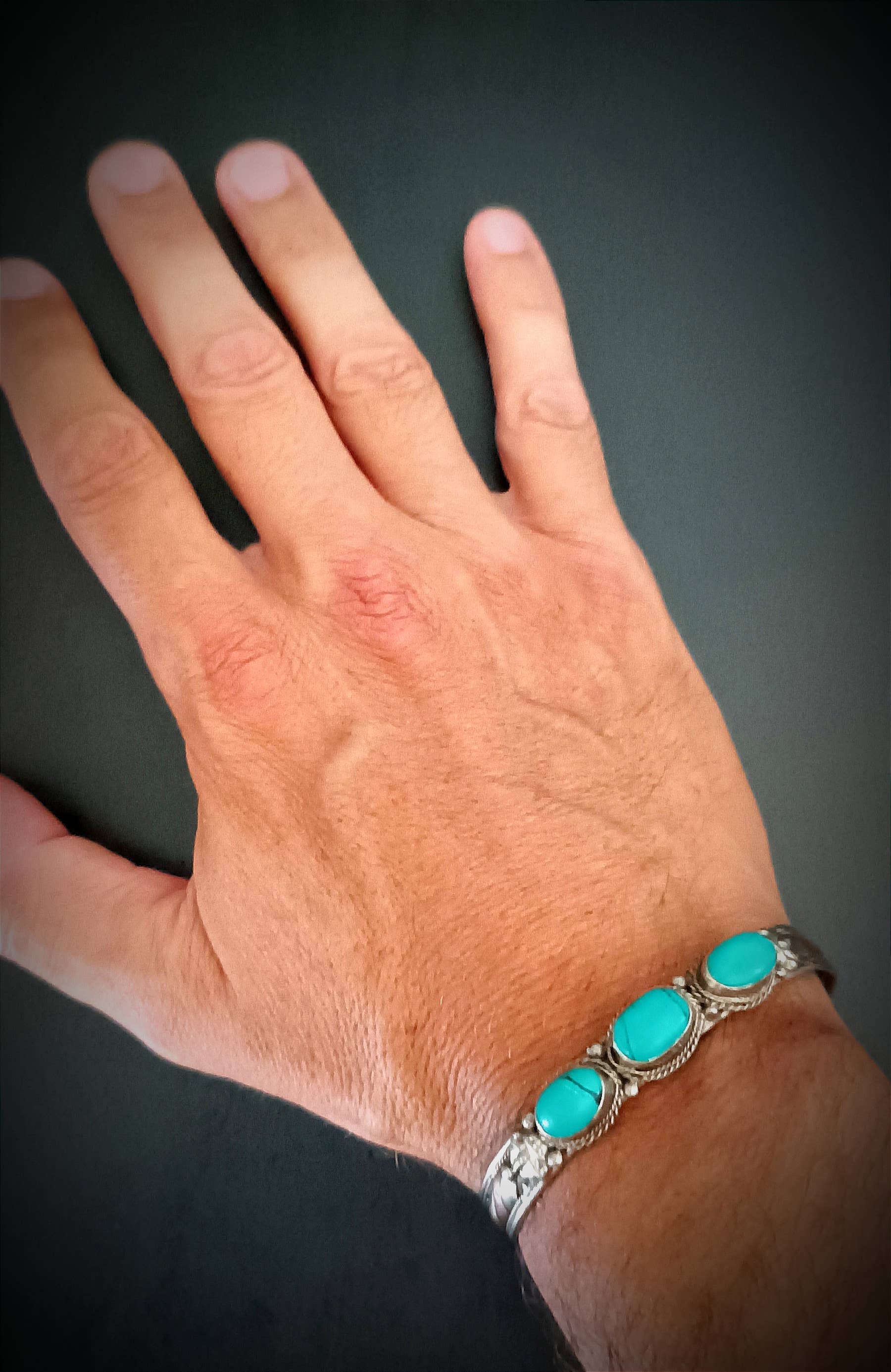 Unique Brand – Engroshandel Manchetarmbånd – DHO tibetansk armbånd1