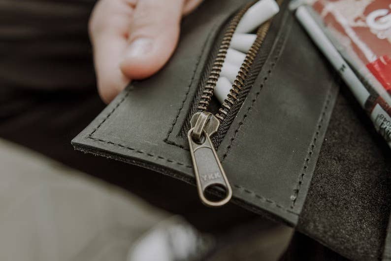 Pikore – wholesale Pouch – men's – Leather Tobacco Roll Case4