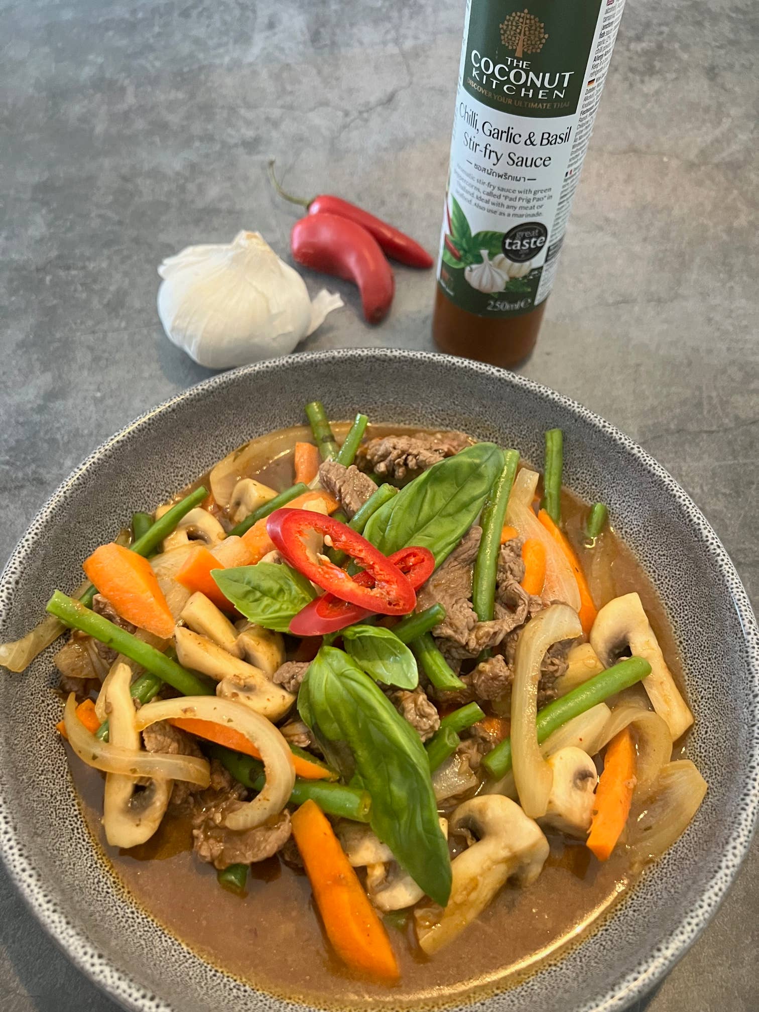 The Coconut Kitchen – wholesale Sauce – TRIO OF THAI SAUCE STIRFRY GIFTSET1