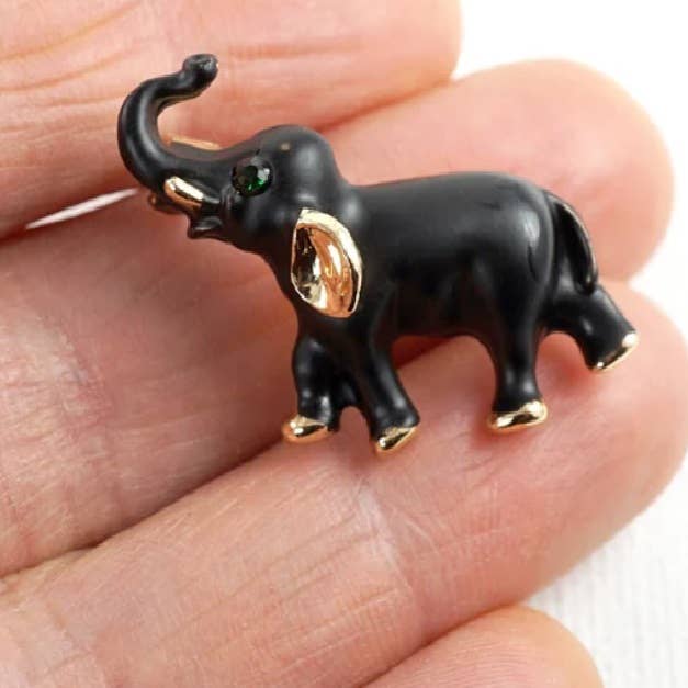 Spilla Elefante Nero Elegante, Accenti Dorati, Occhi di Strass per la vendita all'ingrosso da parte di Magnifique Hearts