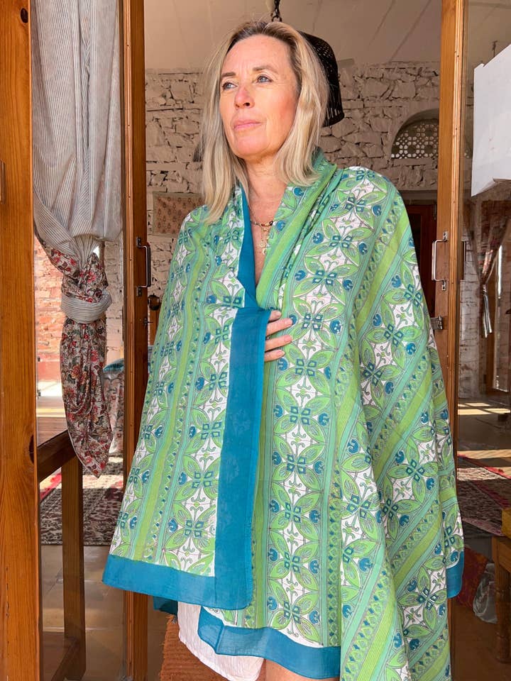 Sarong, pareo, bomuldssjal og strandtørklæde - ny kollektion 2025 for engroshandel hos Aurobelle Ibiza