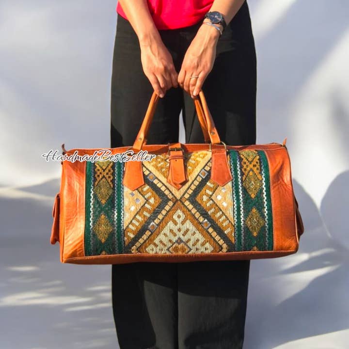 Håndlavet læder & Kilim Duffle Bag - Marokkansk rejsetaske for engroshandel hos HandmadeBestSeller