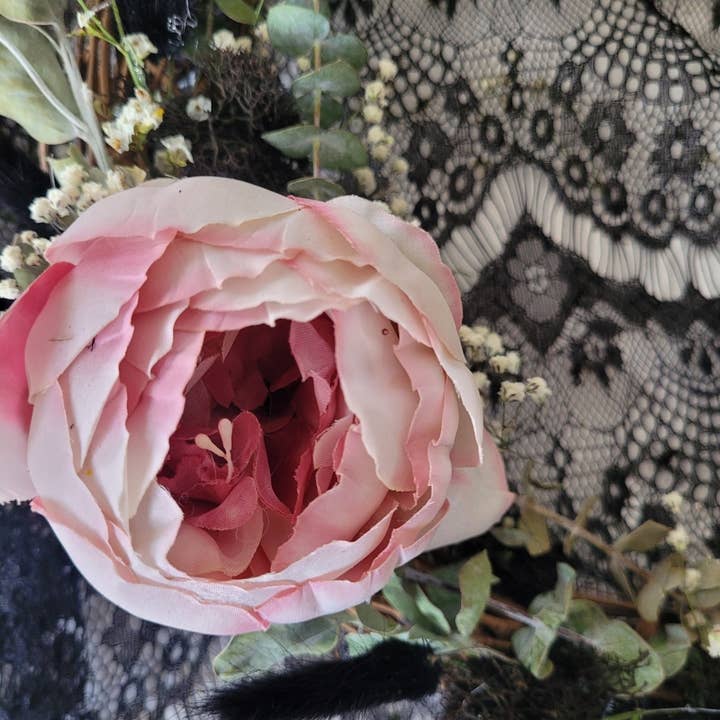 Radiant Angel Candle Co - Wholesale Wreath - Crescent Moon Wreath13