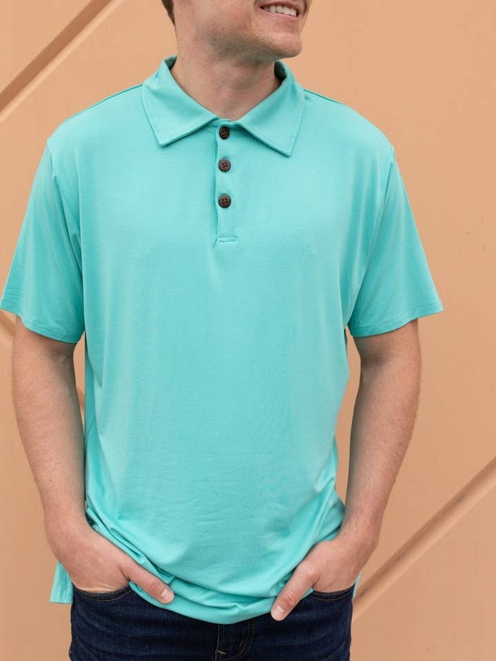 Polo pour homme en bleu de la Barbade pour la vente par Twinflower Creations