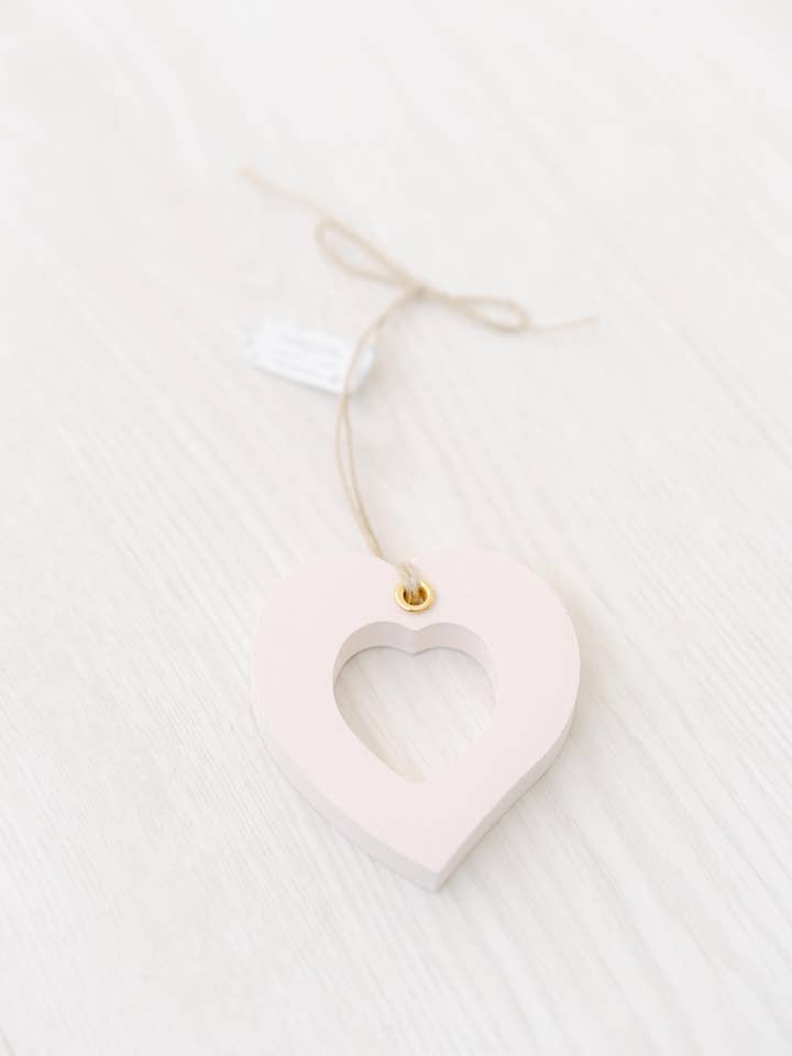 Open heart for wholesale by MINERAL Organic Crafts