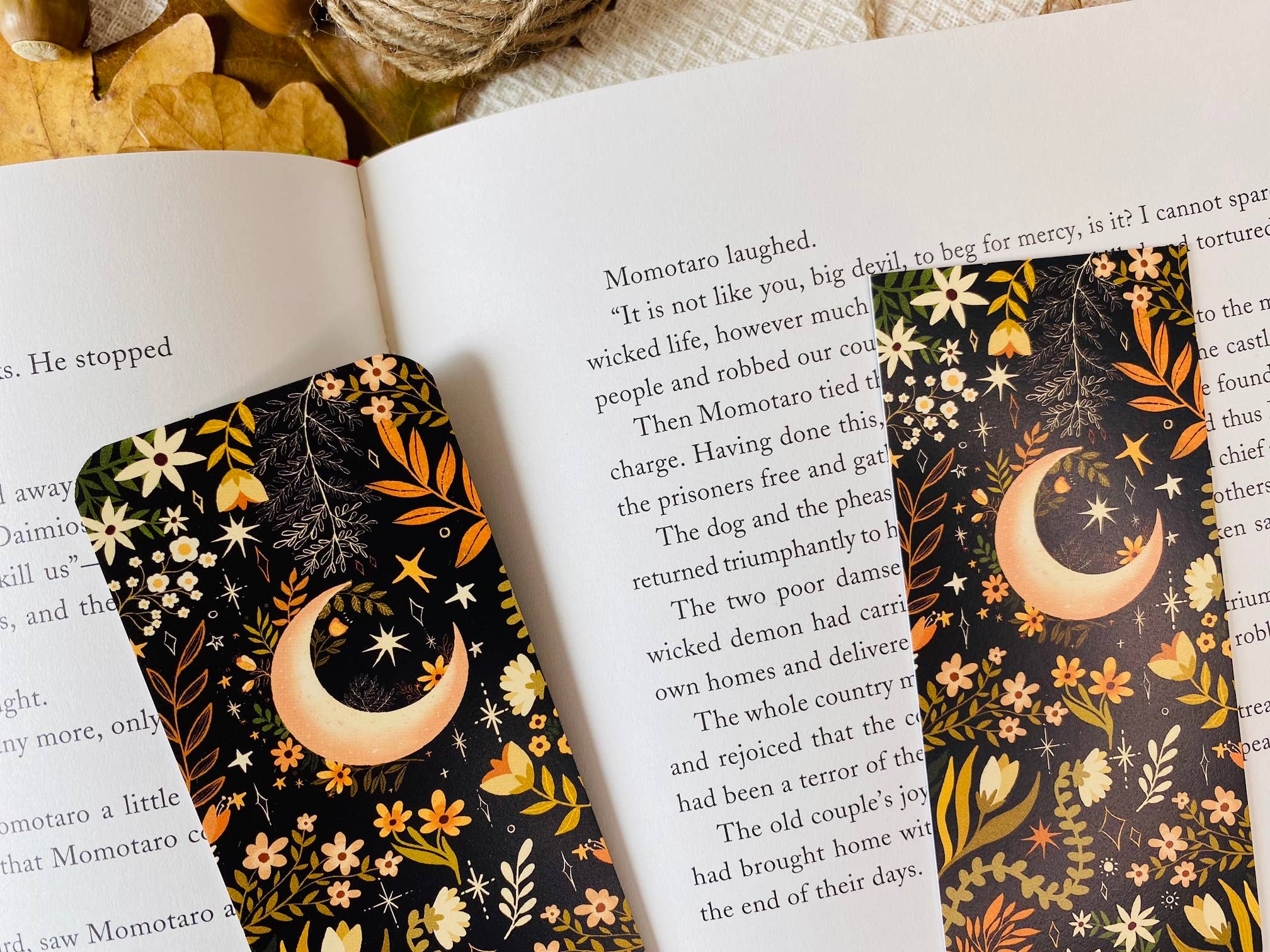 Split Moon Studios - Vente Marque-page - Marque-page Lune | Accessoires pour livres, marque-page illustré2