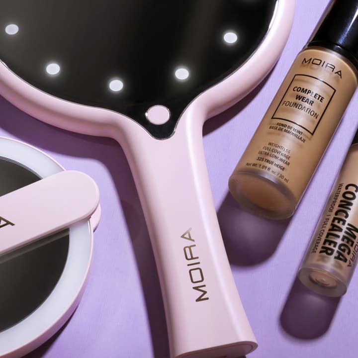 Moira Cosmetics - Wholesale Makeup Mirror - LED LIGHT HAND HELD MIRROR3