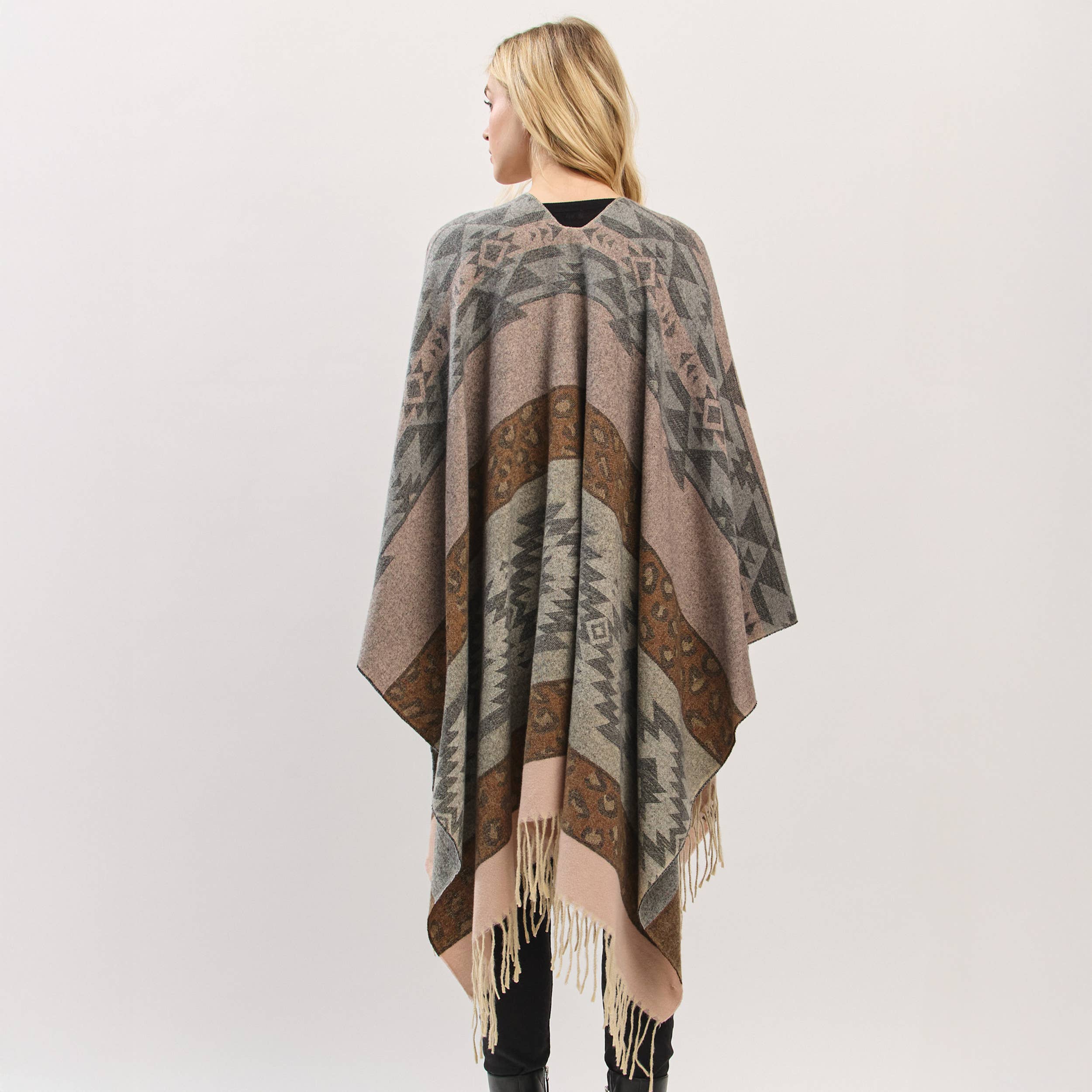 Hana – wholesale Kimono – Women's – Aztec Leopard Pattern Western Style Fringe Ruana3