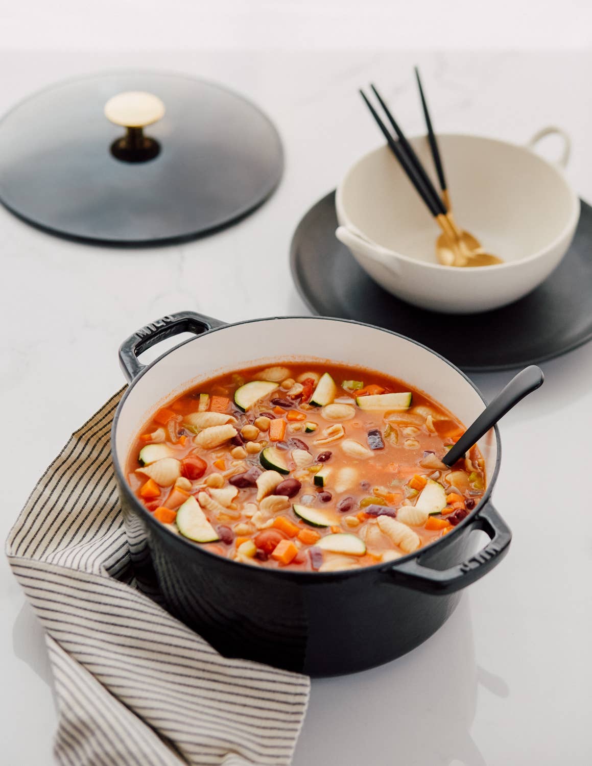 Kana - Wholesale Cooking Pot - Milo 5.5 Qts | Classic Dutch Oven30