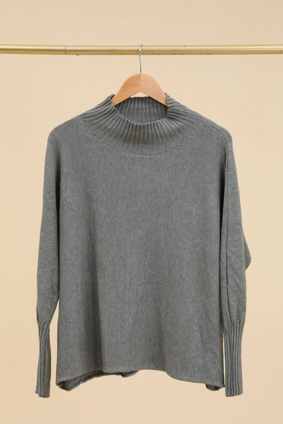 LÉA & LUC - Wholesale Pullover-trui - Dames - Trui met hoge hals REF. 612319