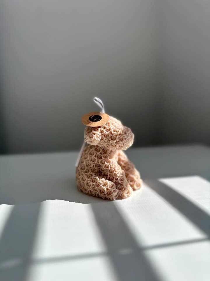 Rosebud Welpenkerze für den Großhandel von Elizabeth’s Candles