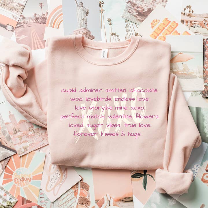 T-shirt à col rond ultra doux pour femme Valentine pour la vente par Rustic Radiance