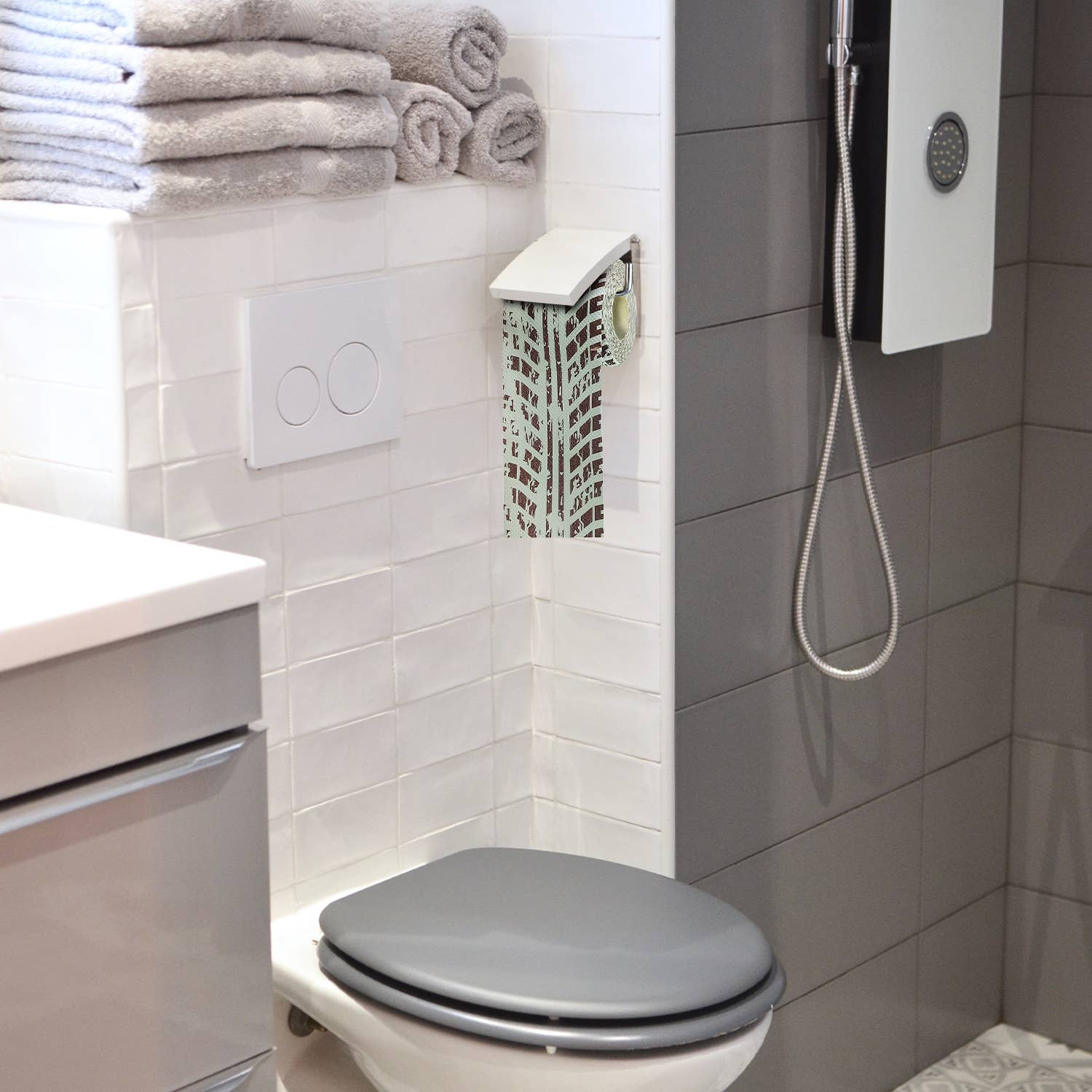 Mad Monkey GmbH - Wholesale Toilet Paper - Toilet paper skid marks1