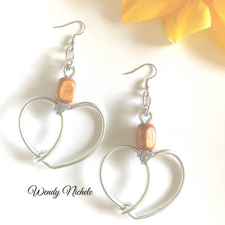 Wendy Nichele Jewelry - Venta al por mayor Pendientes colgantes - Pendientes de aluminio, pendientes de alambre hechos a mano, ligeros1