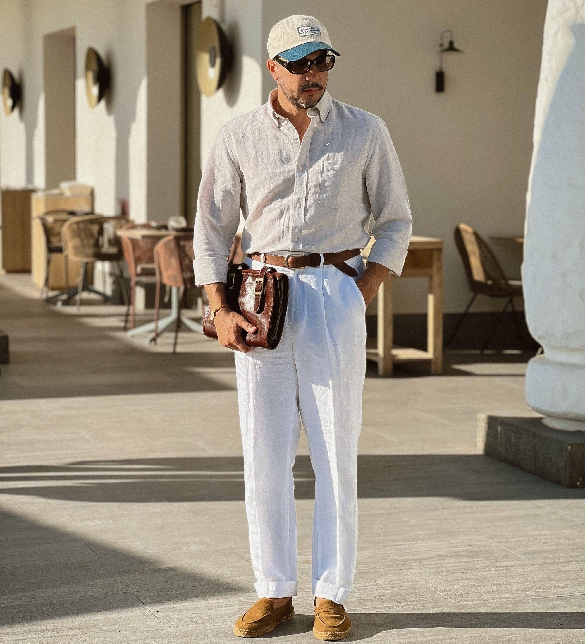 Black Leather Hanging Wash Bag Toiletry Bag - Dracula for wholesale on Faire1