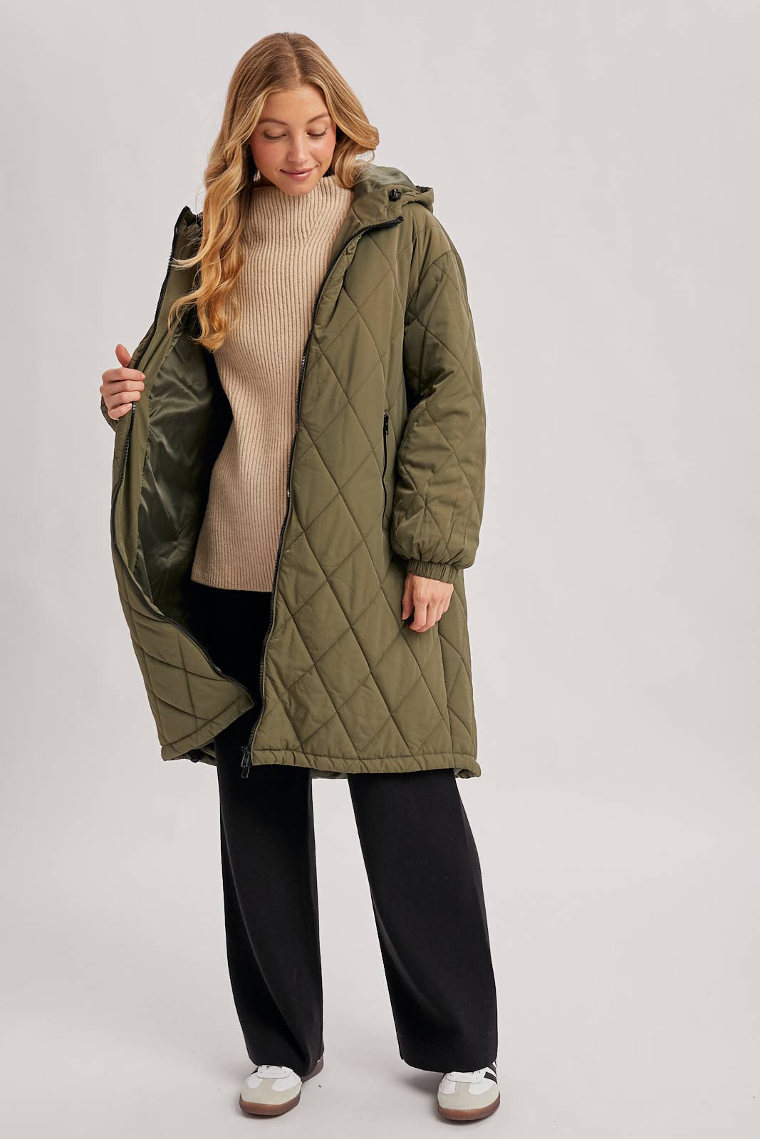 Bluivy – wholesale Puffer jacket – Women’s – LONGLINE QUILTED PUFFER JACKET17