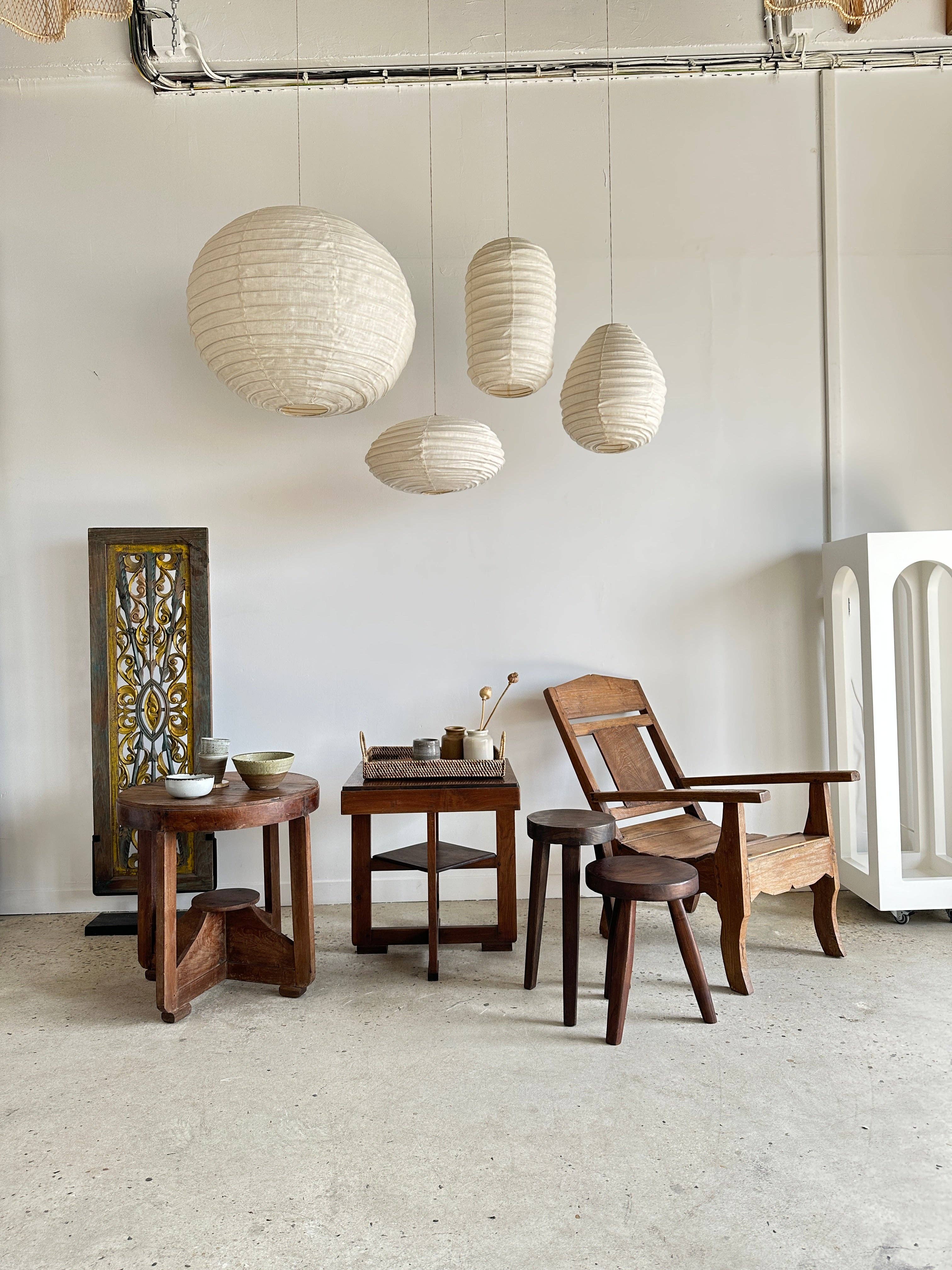 Office Objets - Wholesale Chandelier/Hanging Light - Average Japanese-style oval flattened pendant in rattan and natural linen H30 D4531