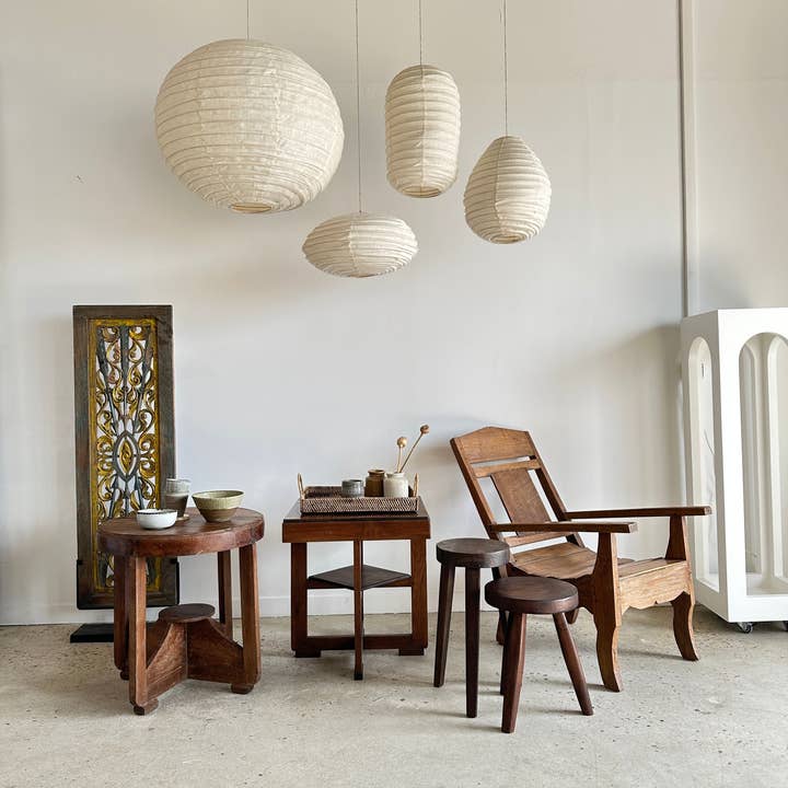 Office Objets - Wholesale Chandelier/Hanging Light - Average Japanese-style oval flattened pendant in rattan and natural linen H30 D4531