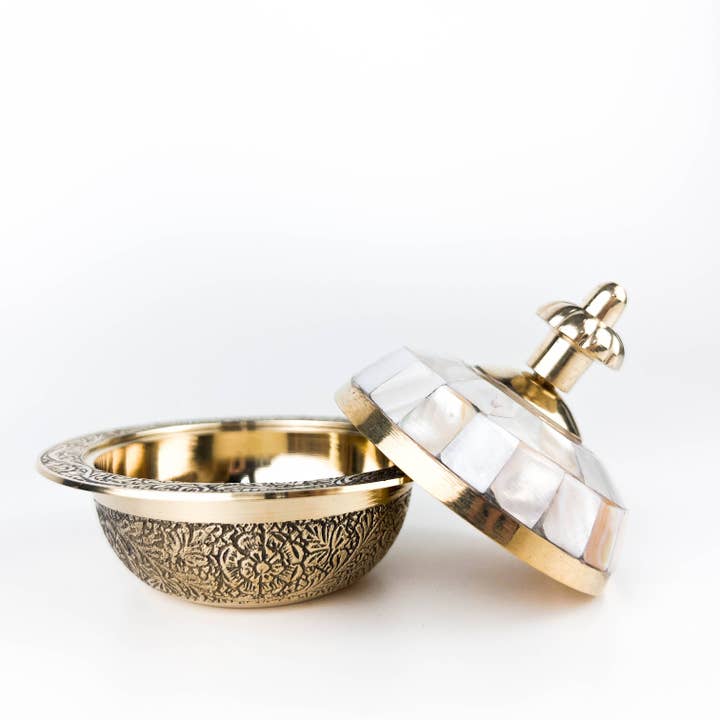 GREENROOTS USA LLC - Wholesale Decorative Plate/Dish/Bowl - Brass Mother Of Pearl Carved Bowl With Lid - 3.5"D, 3"H3