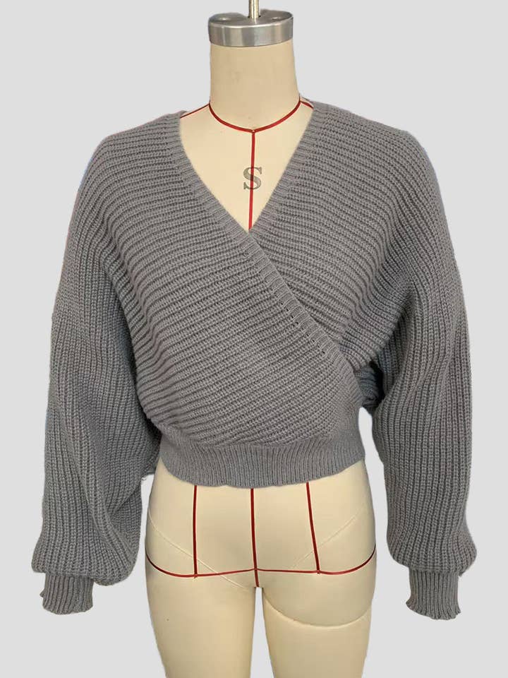 GRÅ V-hals kryds-over sweater for engroshandel på Faire4