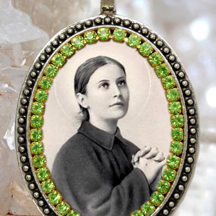 MariaSantissimaShop - Venta al por mayor Collares con colgantes/abalorios - St. Gemma Galgani - Patrona de estudiantes; farmacéuticos; paracaidistas y paracaidistas; pérdida de padres; lesiones de espalda y dolores de cabeza/migrañas