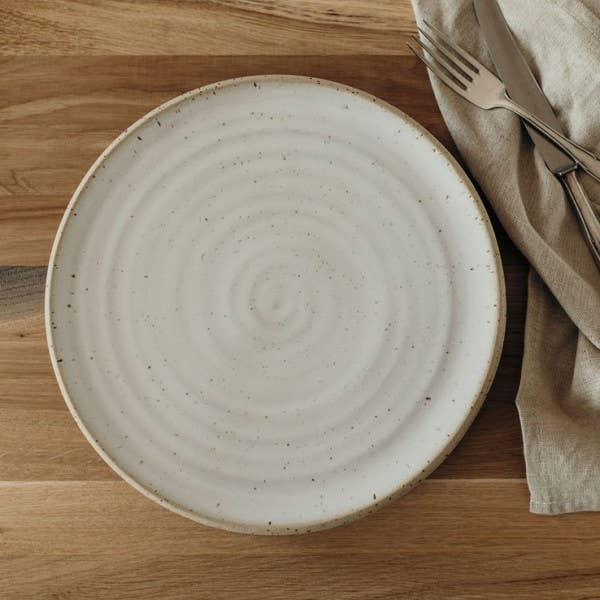 stor tallrik vit för wholesale av Töpferei am Wald