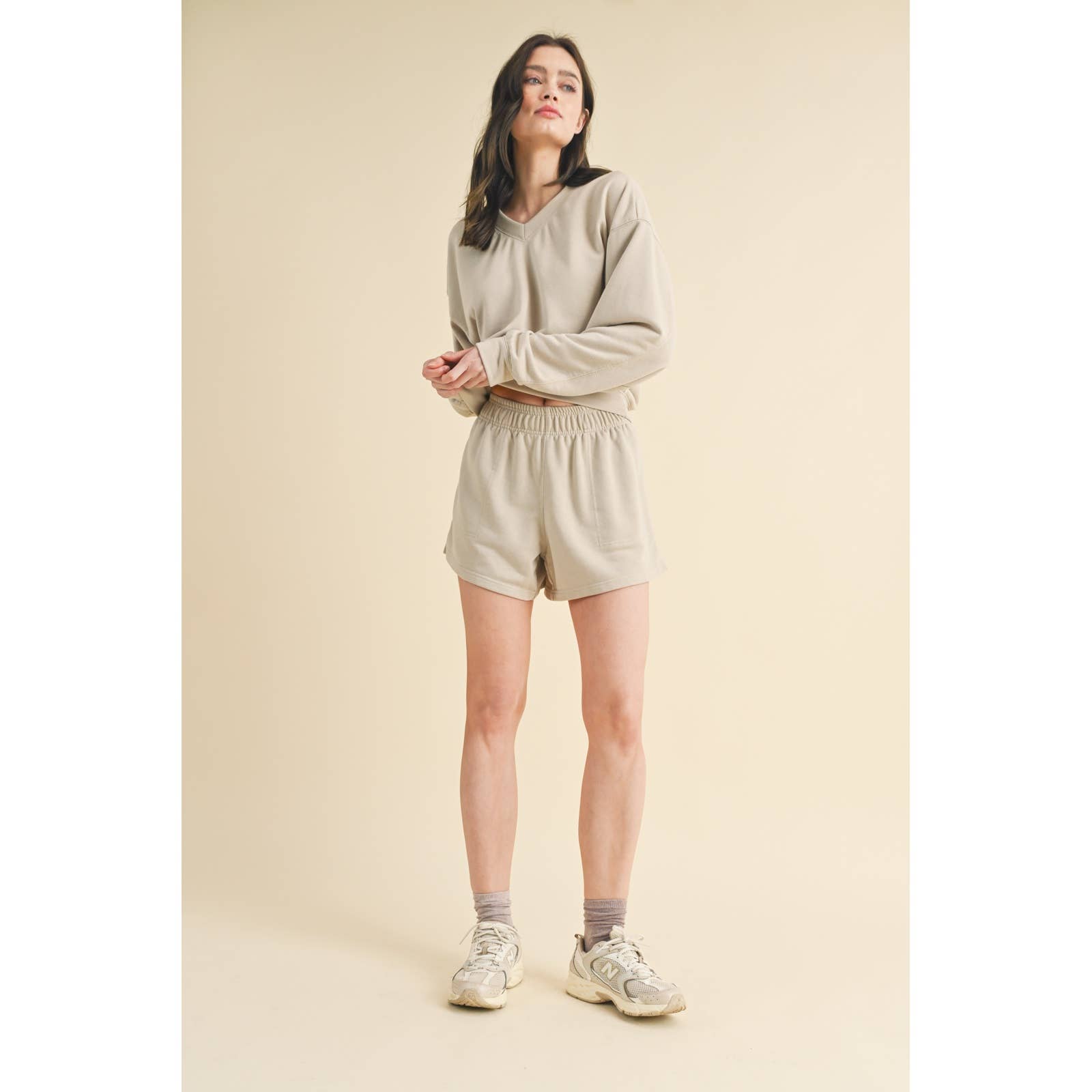 COQUILLE SHORT DE SURVÊTEMENT EN TISSU ÉPONGE DÉLAVÉ/WL24-8797B en vente sur Faire3