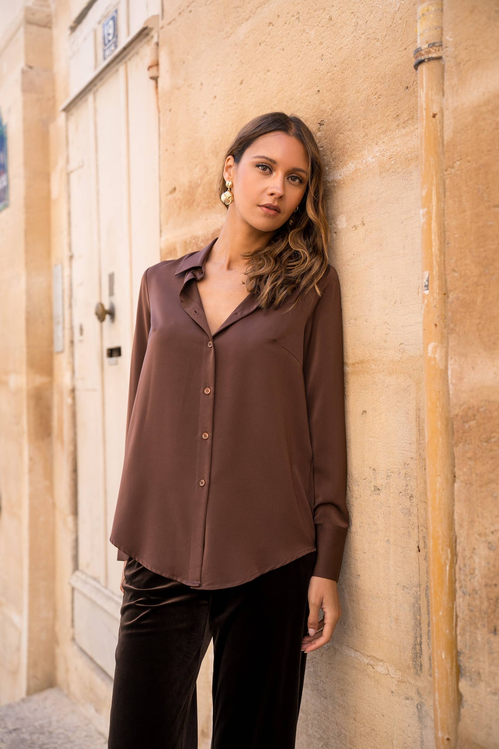 Attentif Paris - Wholesale Button Down Shirt - Women's - Satin shirt with classic notched collar89