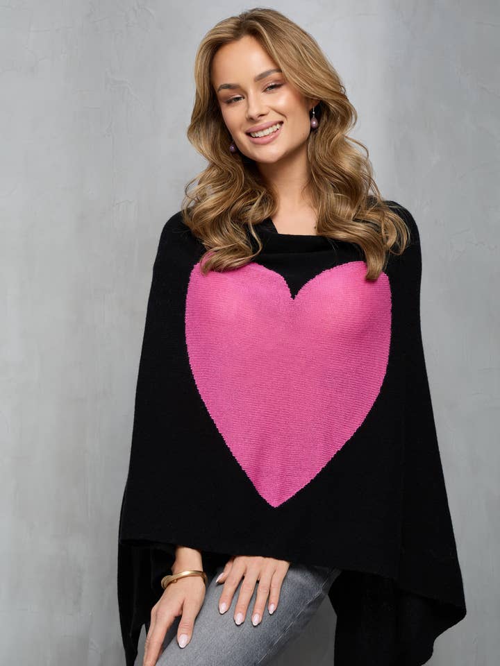 Poncho SAACHI en cachemire et soie avec cœur pour la vente par SAACHI